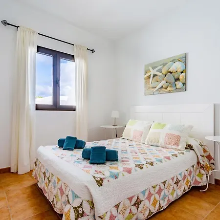 فيلة Malasia Playa Blanca